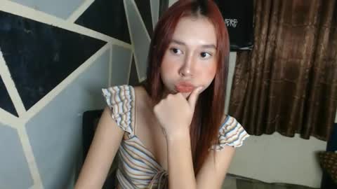 Snapshot of charming_lexi chatting on 09/25/25, 08:40 Charm online show from 09/25/25, 08:40