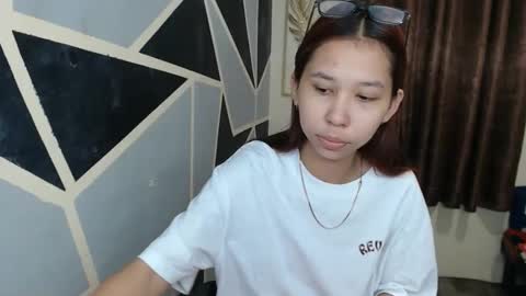 Snapshot of charming_lexi chatting on 10/26/25, 04:13 Charm online show from 10/26/25, 04:13