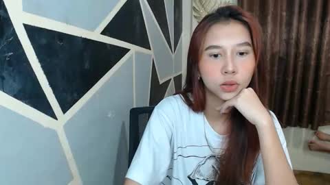 Snapshot of charming_lexi chatting on 11/04/25, 06:23 Charm online show from 11/04/25, 06:23