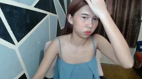 Snapshot of charming_lexi chatting on 11/06/25, 05:52 Charm online show from 11/06/25, 05:52