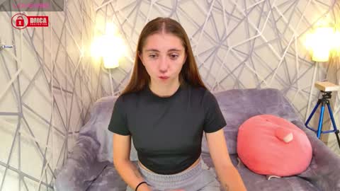 Snapshot of charming_lia chatting on 09/30/25, 06:02 CharmingLIA online show from 09/30/25, 06:02