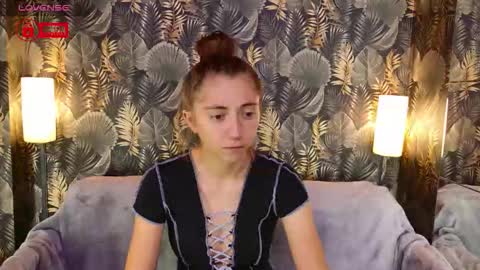 Snapshot of charming_lia chatting on 10/09/25, 01:53 CharmingLIA online show from 10/09/25, 01:53