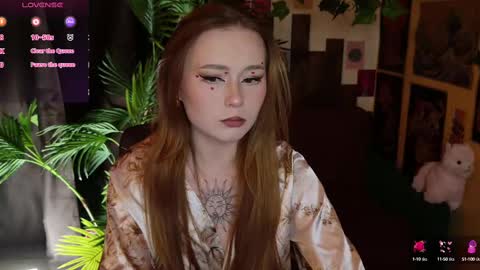 Snapshot of charming_lilly chatting on 02/09/25, 06:33 Lissa online show from 02/09/25, 06:33