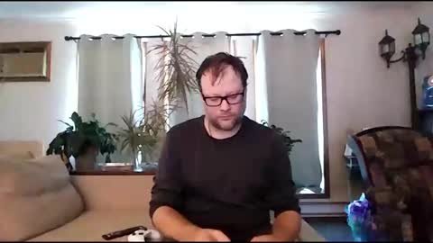 Snapshot of charmingatom chatting on 11/15/25, 03:52 charmingatom online show from 11/15/25, 03:52