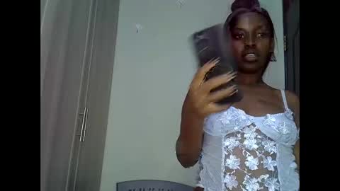 Snapshot of charmingdime chatting on 05/11/26, 10:43 charmingdime online show from 05/11/26, 10:43