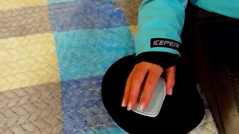 Snapshot of charmingkatie chatting on 10/20/25, 11:43 katie online show from 10/20/25, 11:43