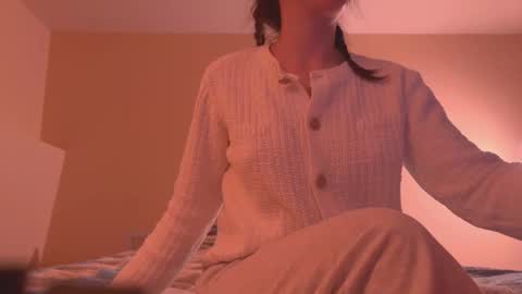 Snapshot of charmingkatie chatting on 11/22/25, 10:25 katie online show from 11/22/25, 10:25