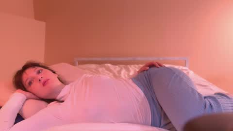 Snapshot of charmingkatie chatting on 11/23/25, 12:49 katie online show from 11/23/25, 12:49