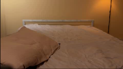 Snapshot of charmingkatie chatting on 11/29/25, 02:42 katie online show from 11/29/25, 02:42