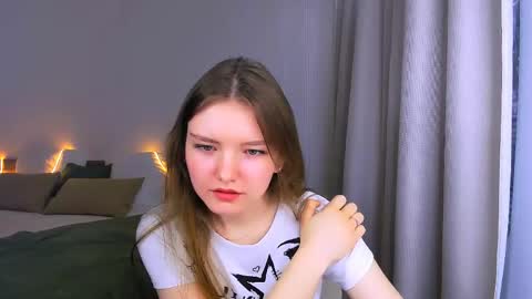 Snapshot of charminglookeva chatting on 06/01/26, 03:30 Im Eva online show from 06/01/26, 03:30