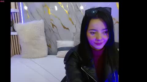 charmmykitty11 online show from 07/18/26, 12:59