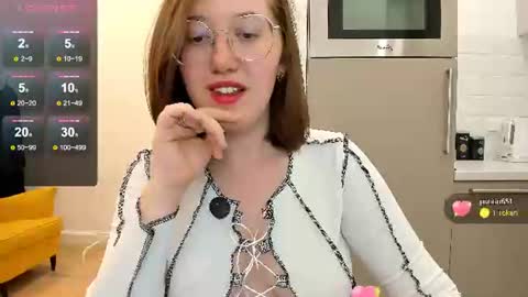 Snapshot of charmygrace chatting on 06/18/26, 08:58 Grace online show from 06/18/26, 08:58