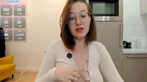 Snapshot of charmygrace chatting on 06/19/26, 08:40 Grace online show from 06/19/26, 08:40