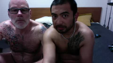 Snapshot of chartryst chatting on 07/17/26, 01:40 CarlosOliver online show from 07/17/26, 01:40