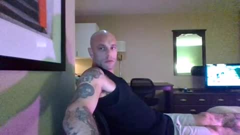 Snapshot of chase2attract chatting on 06/24/26, 07:29 Chase2Attract online show from 06/24/26, 07:29