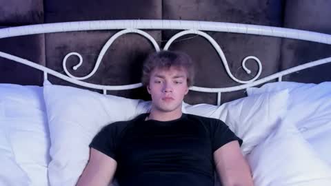 Chase online show from 09/26/25, 10:41