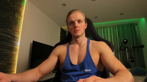 Snapshot of chasereed_ chatting on 11/14/25, 09:35 Chase Reed online show from 11/14/25, 09:35