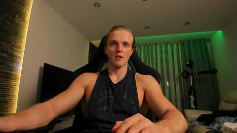 Snapshot of chasereed_ chatting on 11/27/25, 08:11 Chase Reed online show from 11/27/25, 08:11