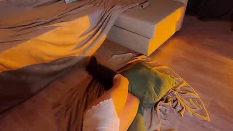 Snapshot of chasmic chatting on 03/18/26, 03:42 JASMINE usually going live about 2 am UTC online show from 03/18/26, 03:42