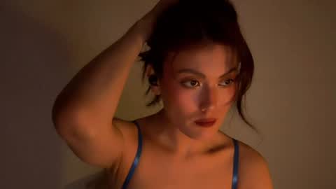 JASMINE   usually going live about 2 am UTC  online show from 06/25/26, 05:12