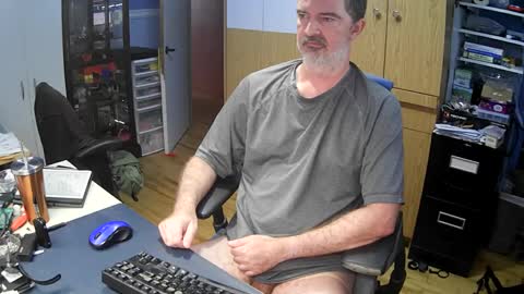 wanaBeYourToy online show from 09/24/25, 06:00