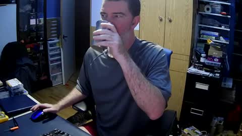 wanaBeYourToy online show from 11/20/25, 11:43