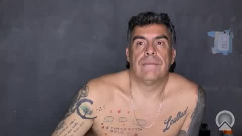 chato012 online show from 11/17/25, 07:47