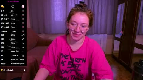 Snapshot of chatur_fun chatting on 11/12/25, 04:02 chatur_fun online show from 11/12/25, 04:02