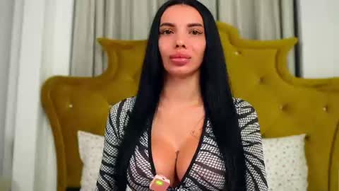 Snapshot of chaturbarbie_ chatting on 07/23/26, 10:19 Velma online show from 07/23/26, 10:19