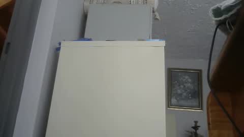 Snapshot of chaturbatordeluxe chatting on 12/23/24, 12:08 chaturbatordeluxe online show from 12/23/24, 12:08