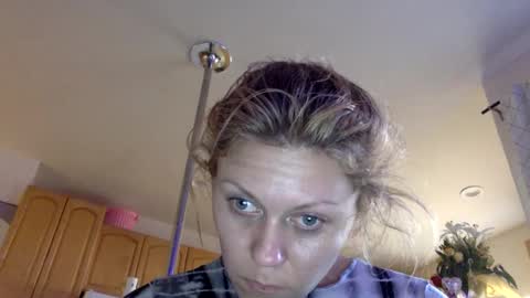 Snapshot of chaturhoe chatting on 02/25/25, 12:25 Rockhard Cockstar N Roxynyes online show from 02/25/25, 12:25