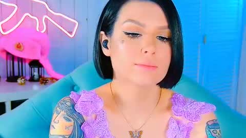 Snapshot of chaturkaterina chatting on 12/19/25, 05:14 Miss Harmony online show from 12/19/25, 05:14