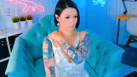 Snapshot of chaturkaterina chatting on 02/20/26, 08:09 Miss Harmony online show from 02/20/26, 08:09