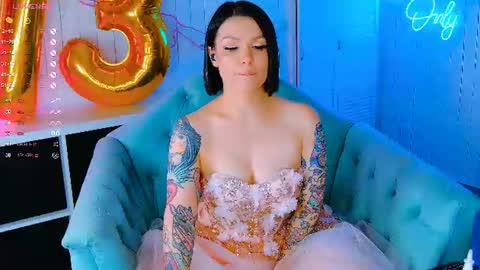 Snapshot of chaturkaterina chatting on 06/14/26, 09:06 Miss Harmony online show from 06/14/26, 09:06
