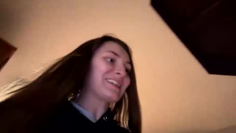 Snapshot of chatwithbri chatting on 09/19/25, 12:02 Bri online show from 09/19/25, 12:02