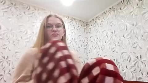 Olivia online show from 05/05/26, 10:29
