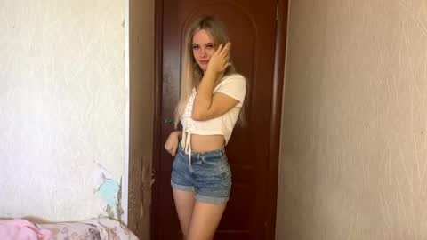 Snapshot of chayashortle chatting on 09/12/25, 07:08 Milissa online show from 09/12/25, 07:08