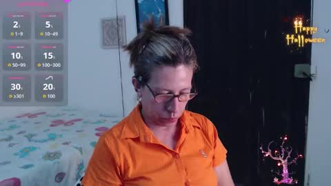 CHAYLA VICTORIA RUIZ  online show from 10/10/25, 09:36