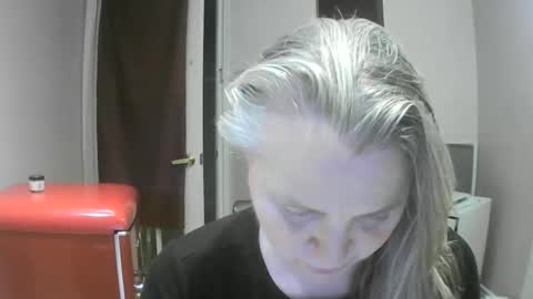 chealsiek online show from 10/03/25, 01:02