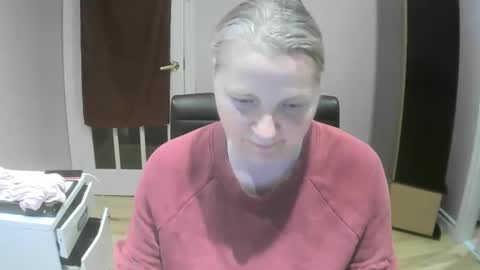 chealsiek online show from 10/04/25, 11:25