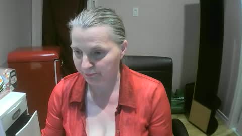 chealsiek online show from 10/08/25, 11:24