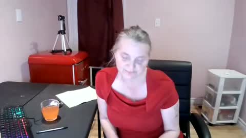 chealsiek online show from 11/07/25, 01:27