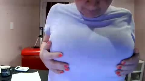 chealsiek online show from 11/09/25, 01:15