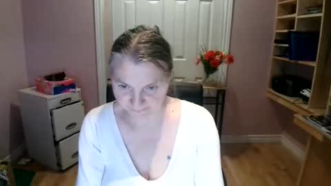 chealsiek online show from 03/18/26, 01:53