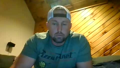 Snapshot of cheeks_24 chatting on 11/15/25, 08:49 cheeks_24 online show from 11/15/25, 08:49