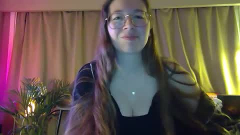 Snapshot of cheekynightowl chatting on 09/12/25, 08:42 CheekyNightOwl online show from 09/12/25, 08:42