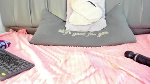 Cherlyn online show from 02/06/25, 07:51