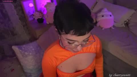 Snapshot of cheerrysweett chatting on 03/28/26, 02:55 Baby Cherry online show from 03/28/26, 02:55