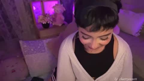 Snapshot of cheerrysweett chatting on 04/16/26, 12:33 Baby Cherry online show from 04/16/26, 12:33