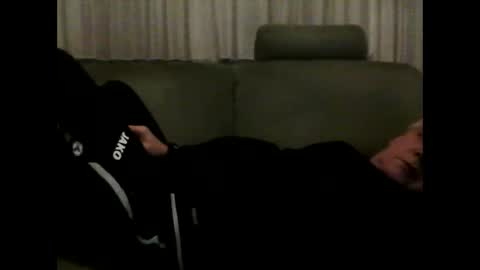 Tom online show from 02/04/25, 09:31